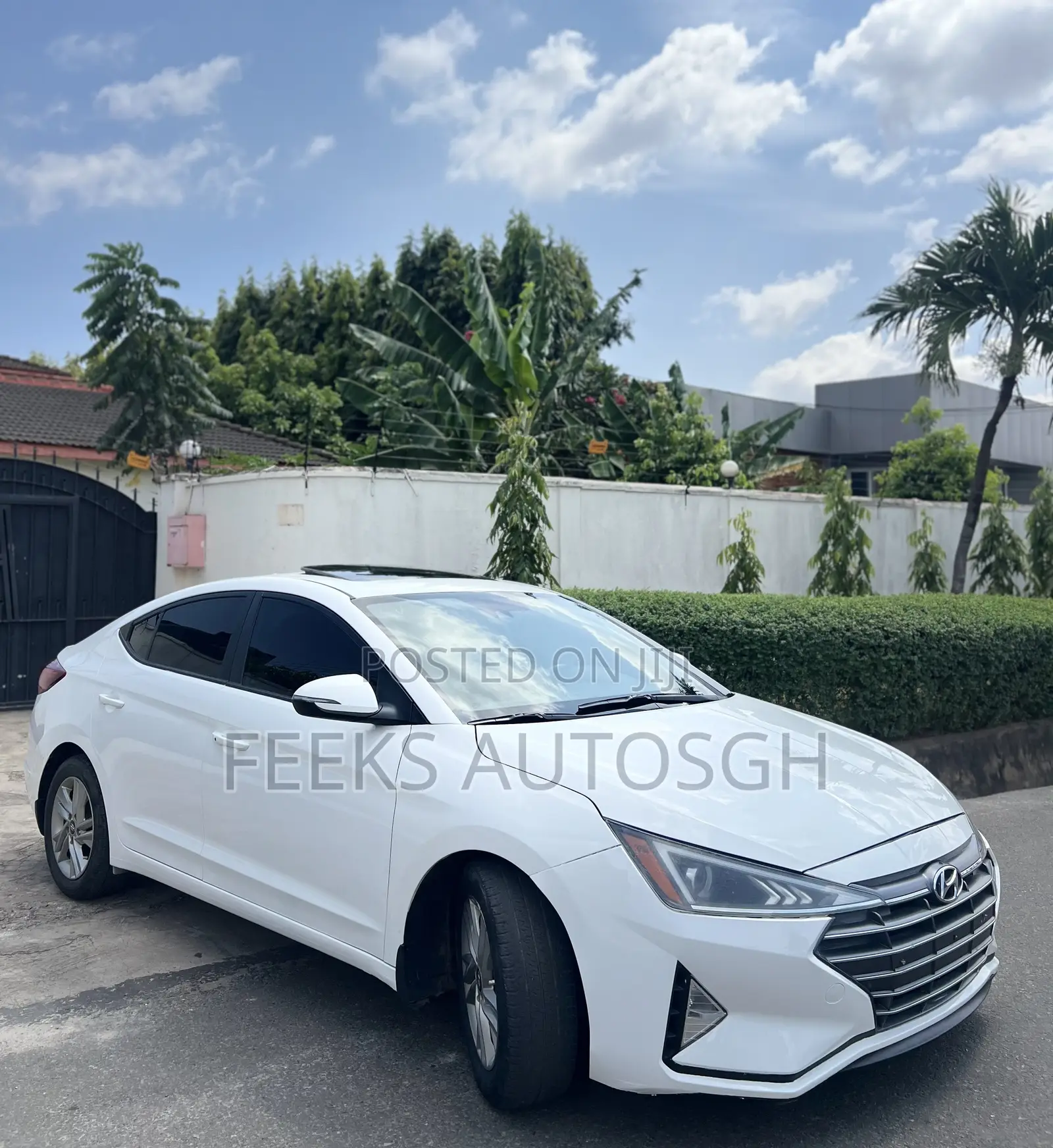 Hyundai Elantra Limited 2020 White