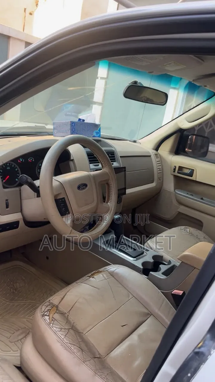 Ford Escape Limited 4WD V6 2009 White