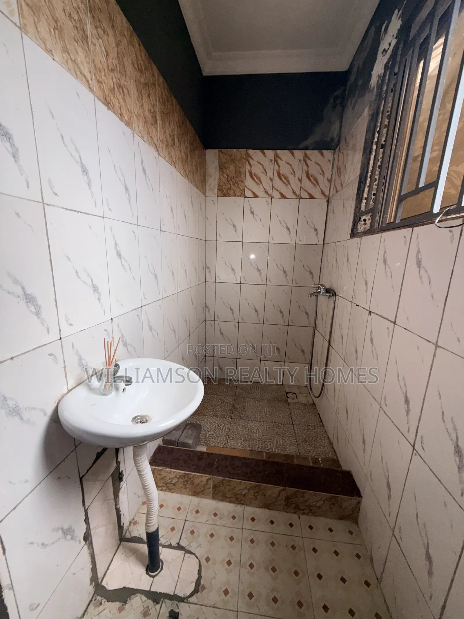 1bdrm Apartment in Hfc Estate Area, Spintex for rent