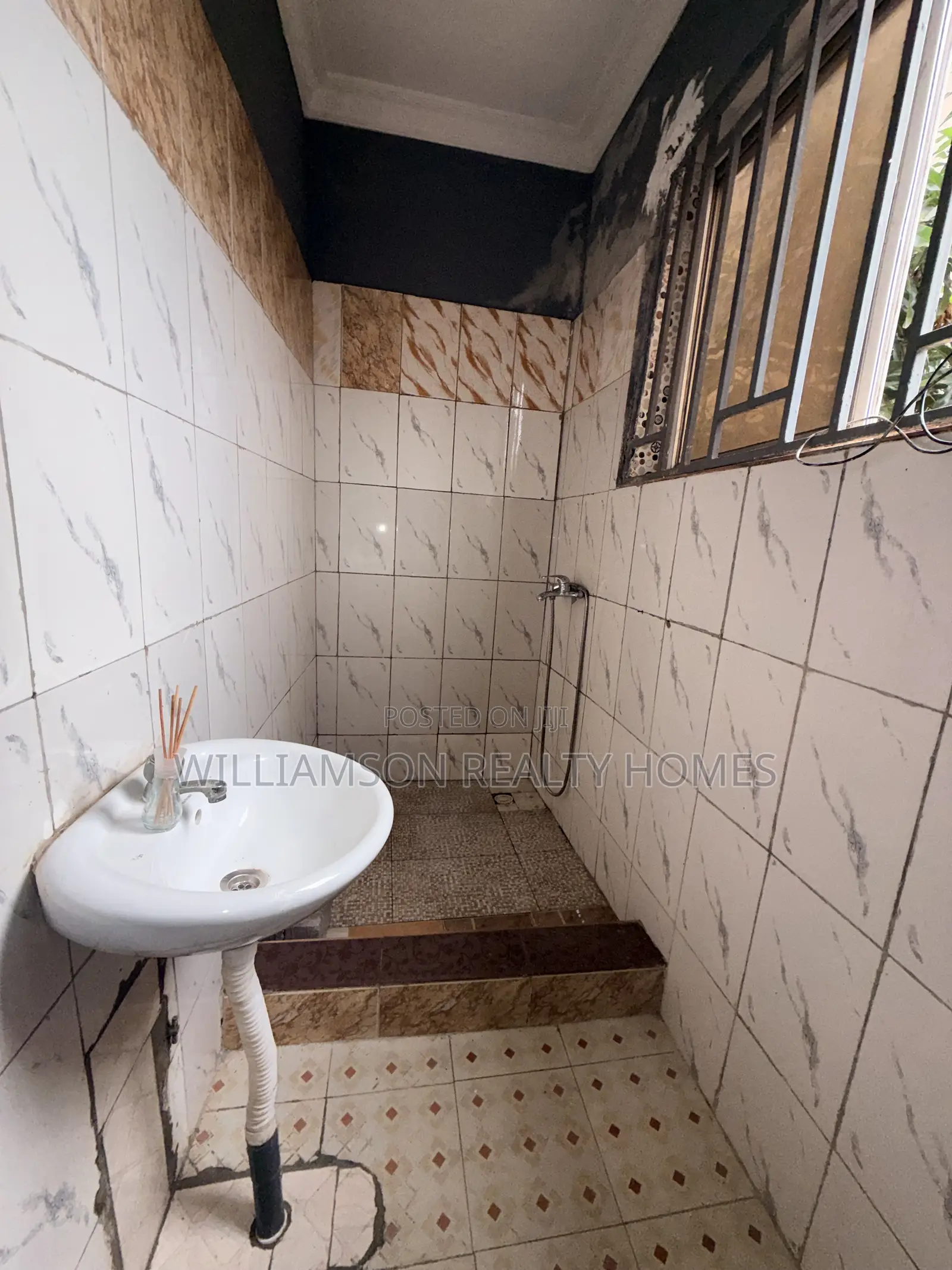 1bdrm Apartment in Hfc Estate Area, Spintex for rent