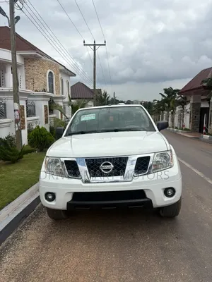 Nissan Frontier 2016 White