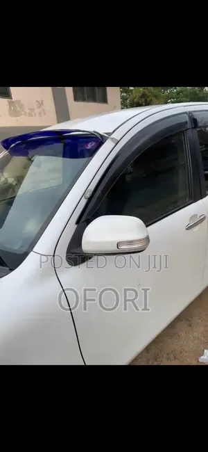 Toyota Sienta 1.5 FWD 2014 White