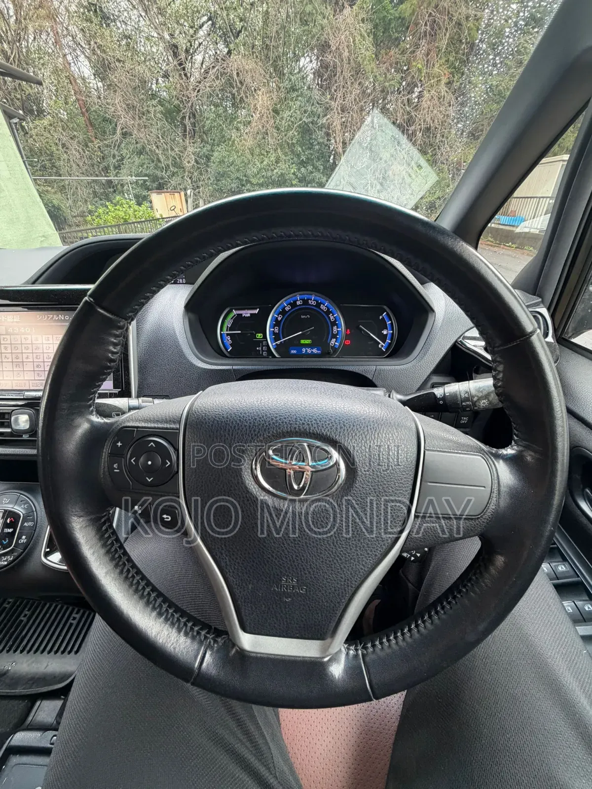 Toyota Voxy Hybrid V 2WD 7-Seater 2015 Black