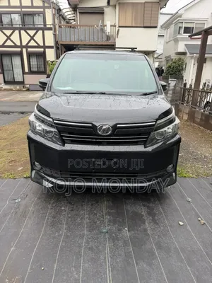 Toyota Voxy Hybrid V 2WD 7-Seater 2015 Black