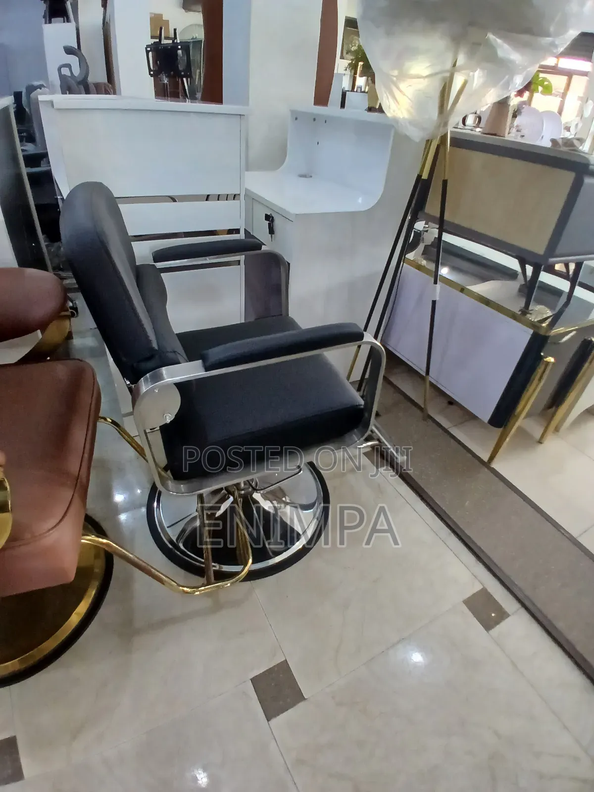An Authentic and Classic Saloon Chair