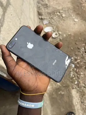 Apple iPhone 8 Plus 64 GB Black