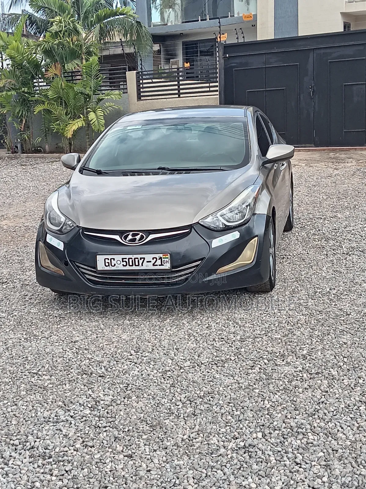 Hyundai Elantra Limited Sedan FWD (1.8L 4cyl 6A) 2013