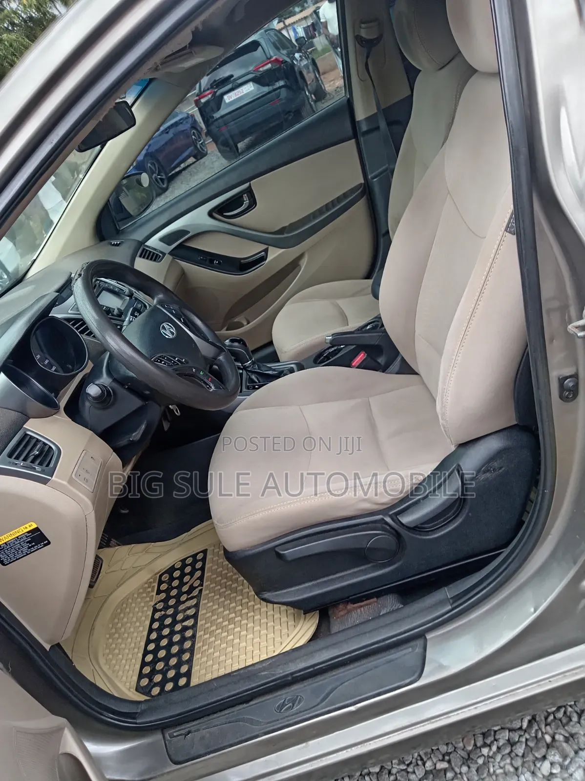 Hyundai Elantra Limited Sedan FWD (1.8L 4cyl 6A) 2013