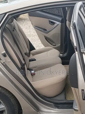 Hyundai Elantra 2014 Brown
