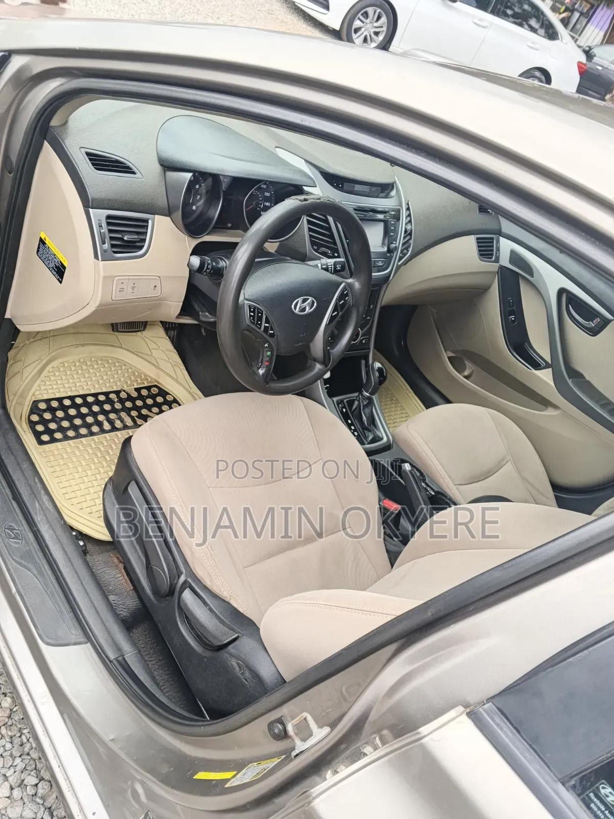 Hyundai Elantra 2014 Brown