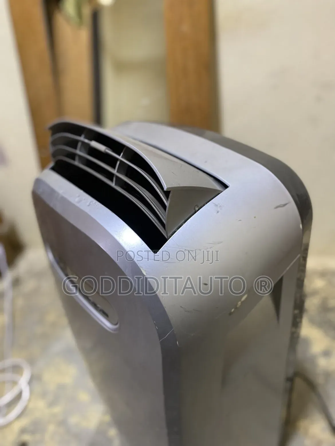 Portable Standing Air Conditioning , 1.5HP , 12,000 BTU