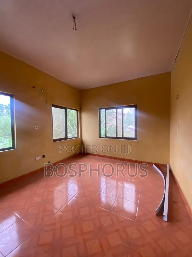 1bdrm Apartment in Sowotuom, Last Stop for rent