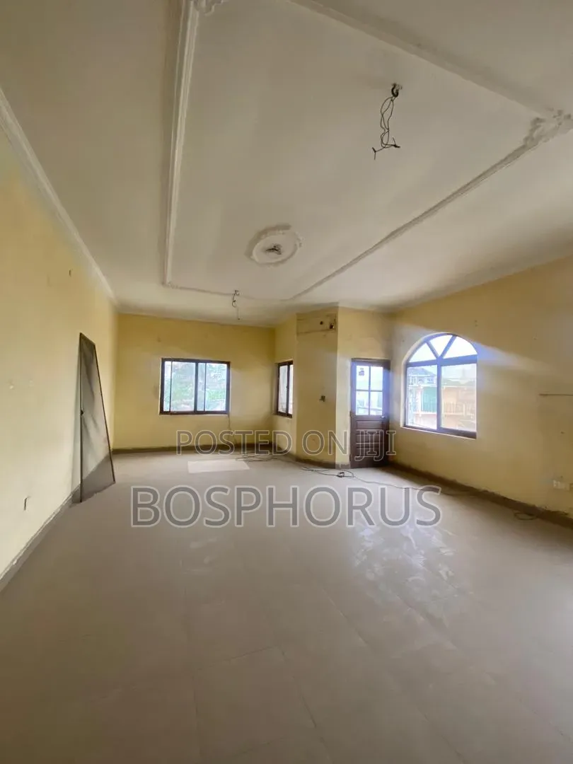 1bdrm Apartment in Sowotuom, Last Stop for rent