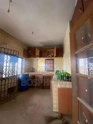1bdrm Apartment in Sowotuom, Last Stop for rent