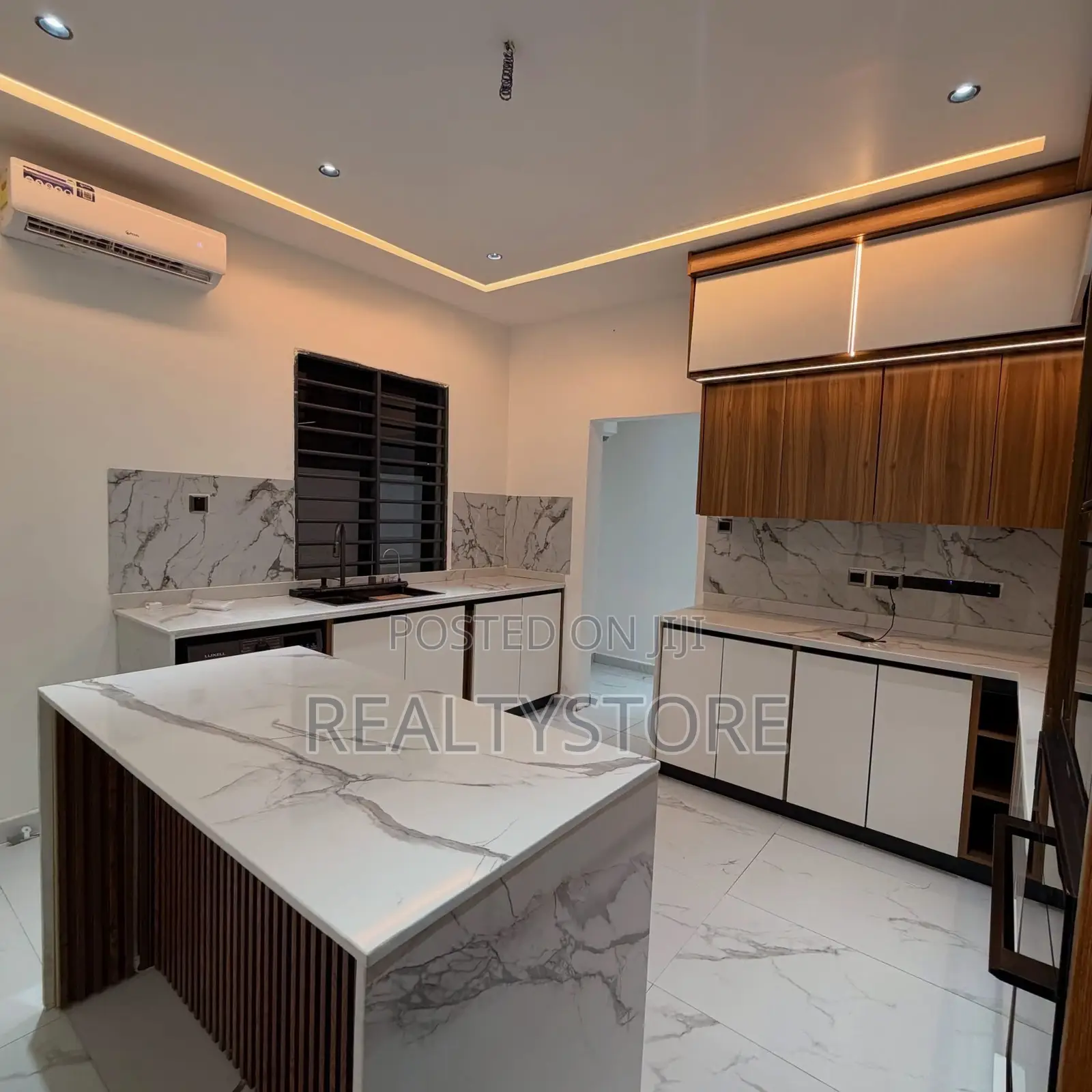 3bdrm House in East Legon Hills, Accra Metropolitan for sale