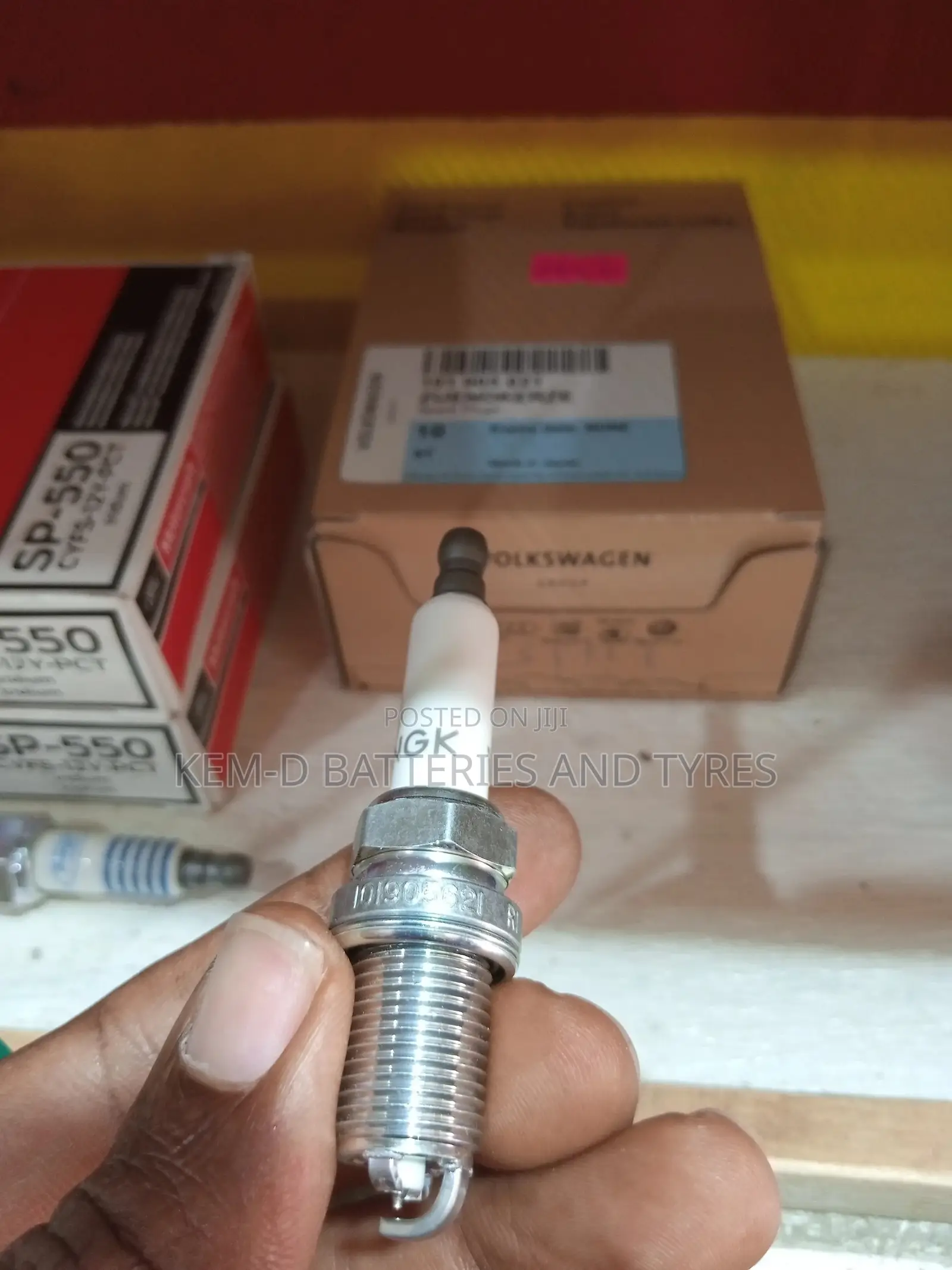 NGK 6840 PFR7W-T Laser Platinum Spark Plug - VW Skoda Audi Seat