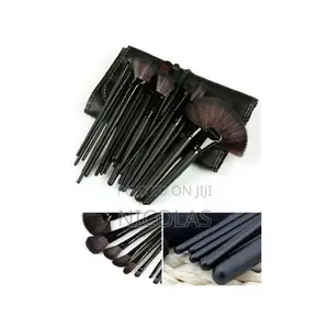 24 PCS Professional Makeup Brush Set SKU 233919