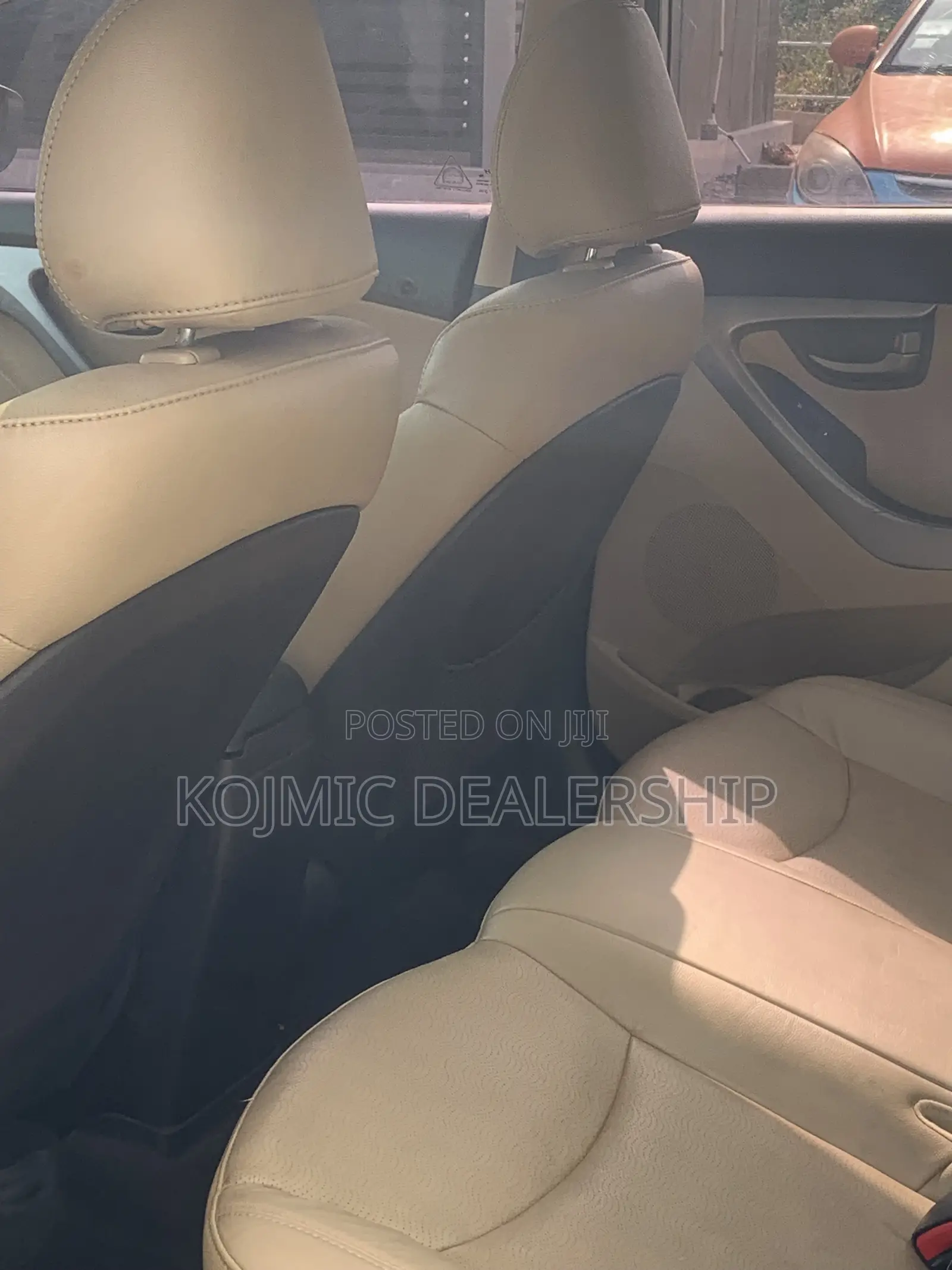 Hyundai Elantra 2012 White