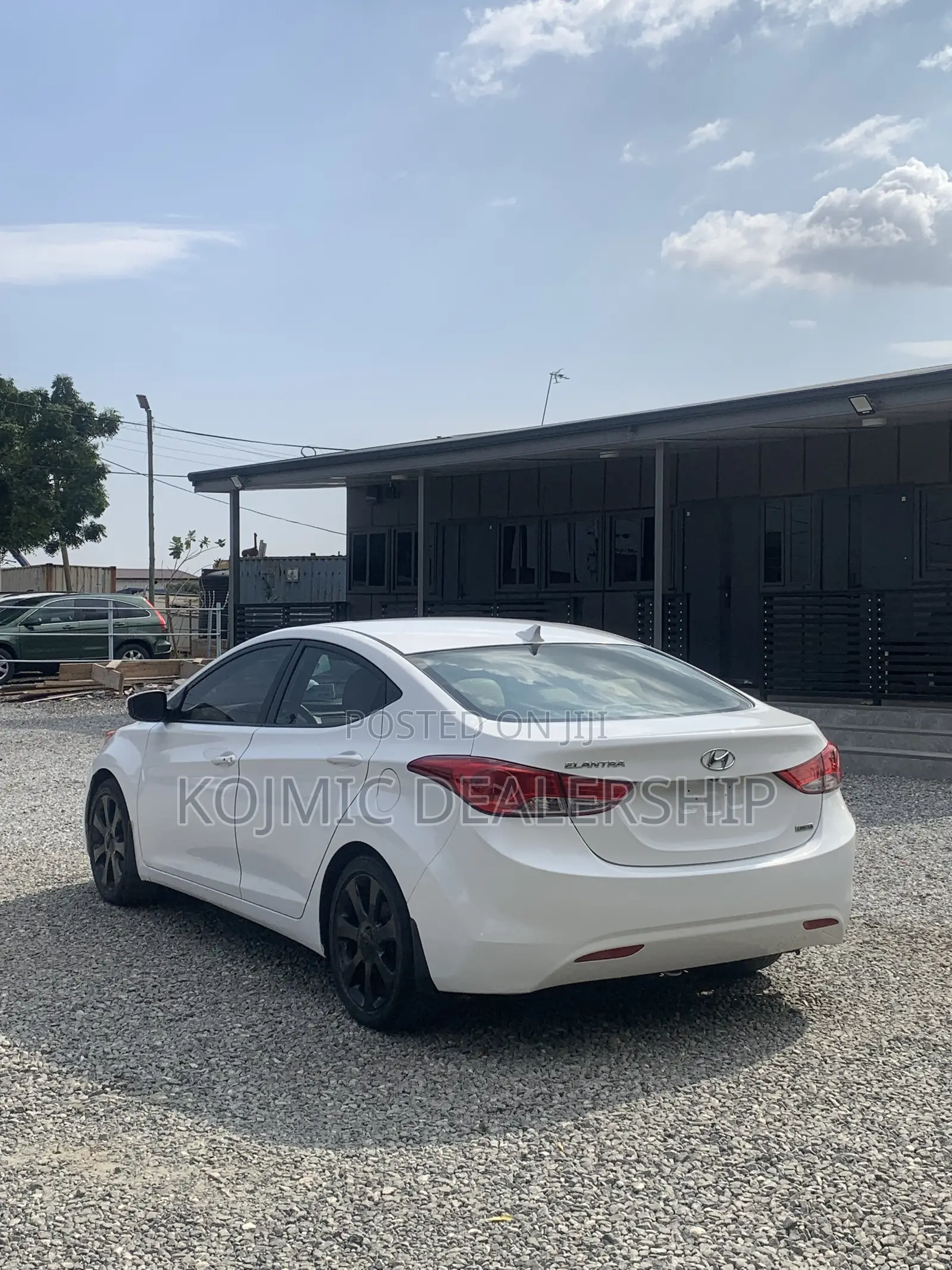 Hyundai Elantra 2012 White