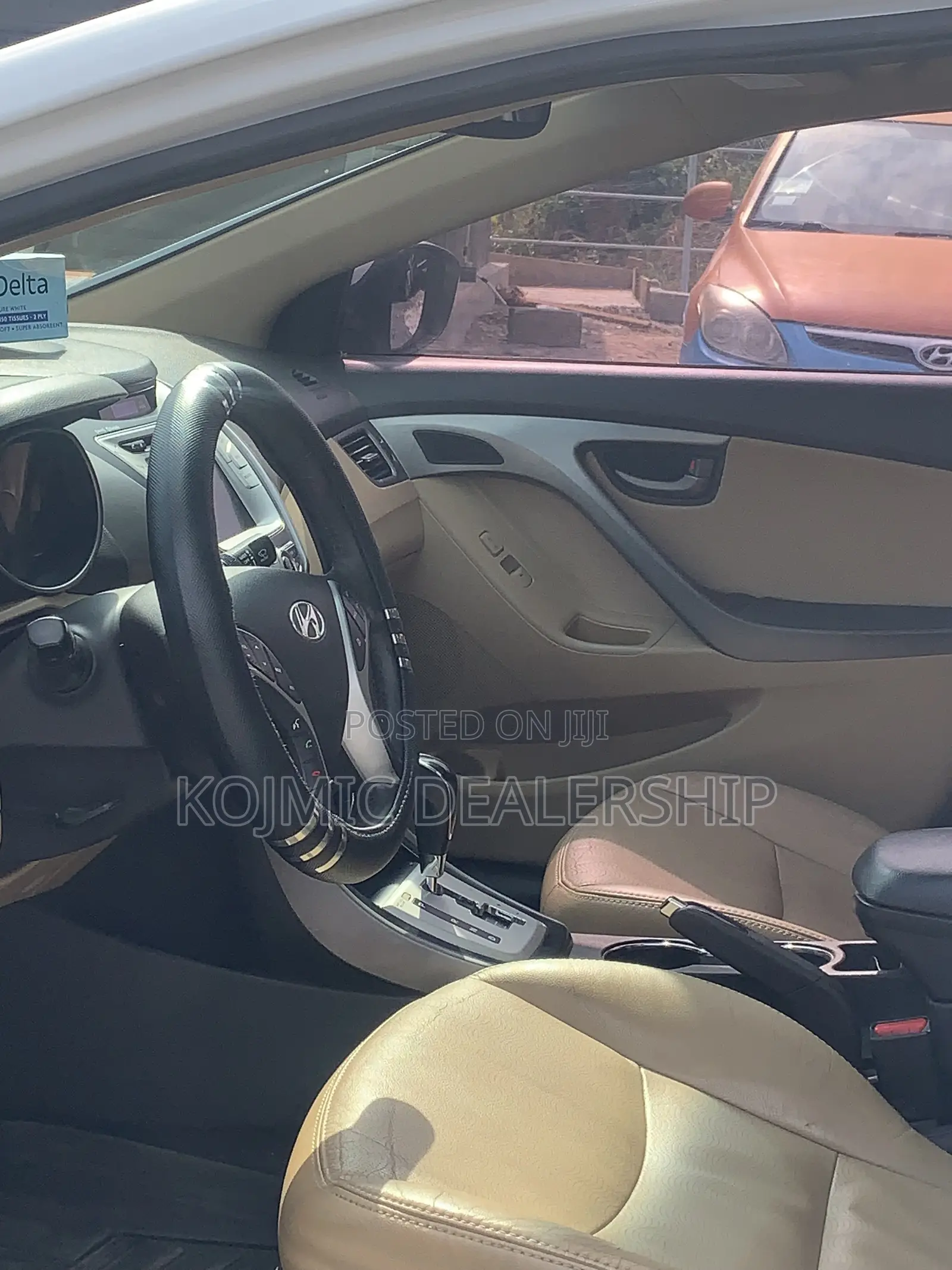 Hyundai Elantra 2012 White