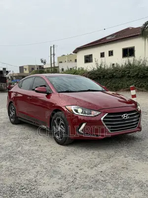 Hyundai Elantra Limited Sedan FWD (2.0L 4cyl 6A) 2017 Red