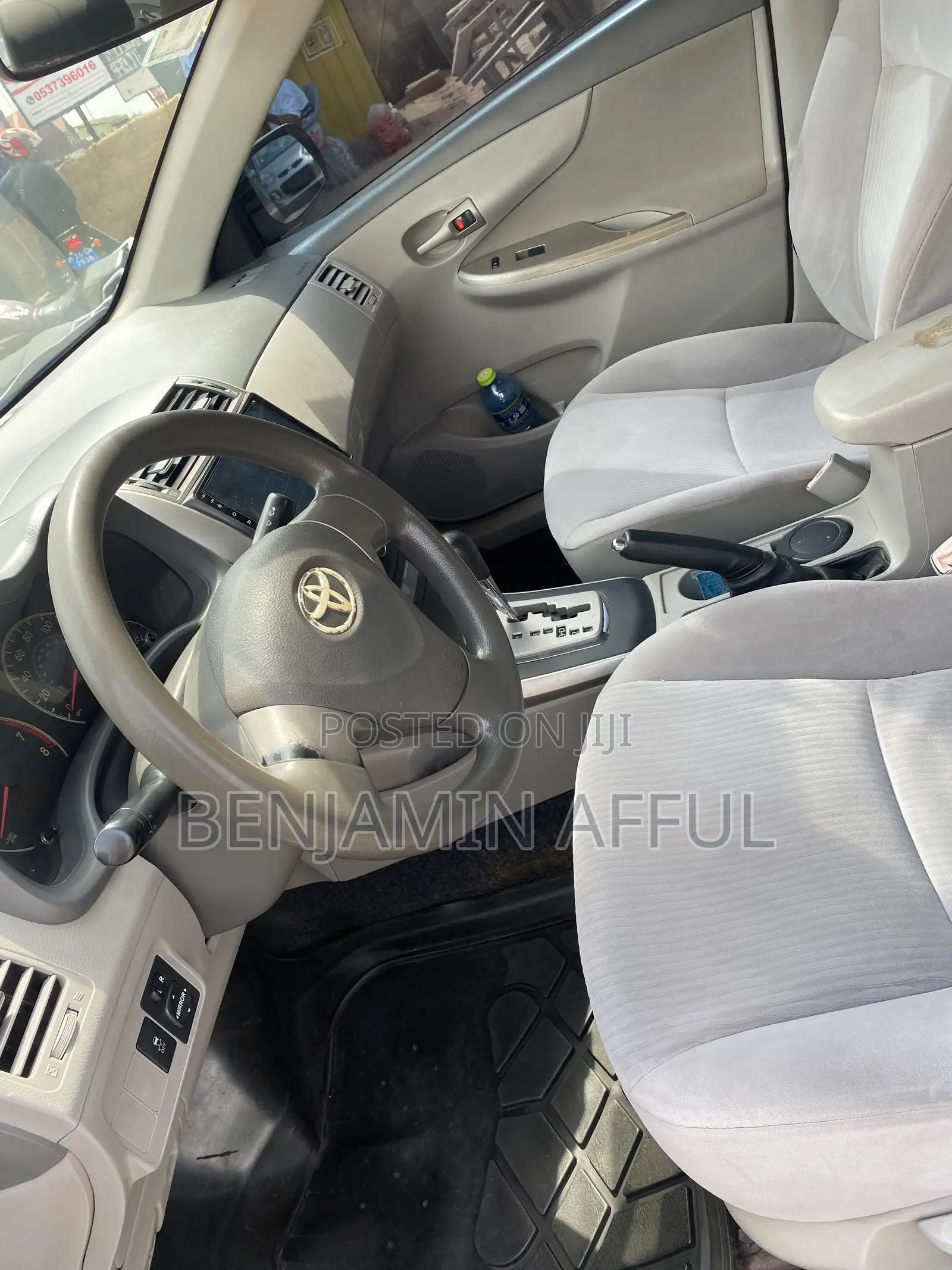 Toyota Corolla 2010 Silver
