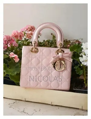 Ladies' Handbag SKU - T833215