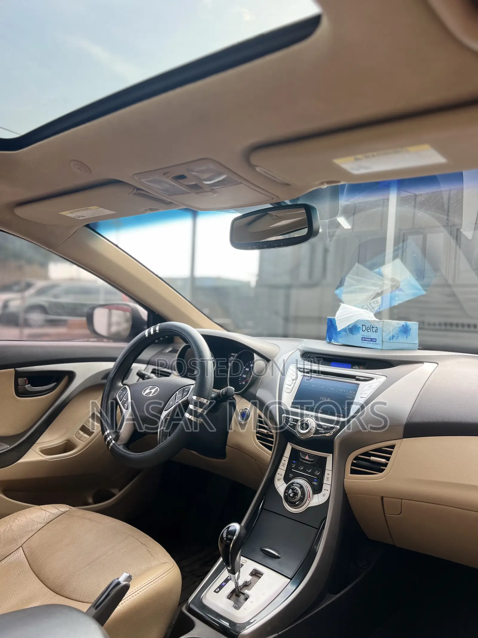 Hyundai Elantra Limited 2012 White
