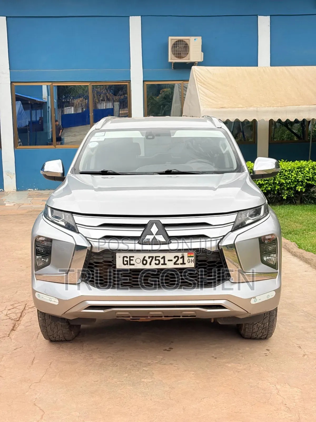 Mitsubishi Pajero 2021 Silver