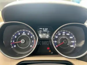 Hyundai Elantra Limited 2012 White
