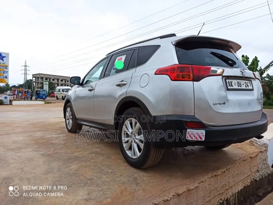 Toyota RAV4 XLE AWD (2.5L 4cyl 6A) 2016 Black