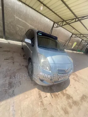 Toyota Vitz 2007 Green