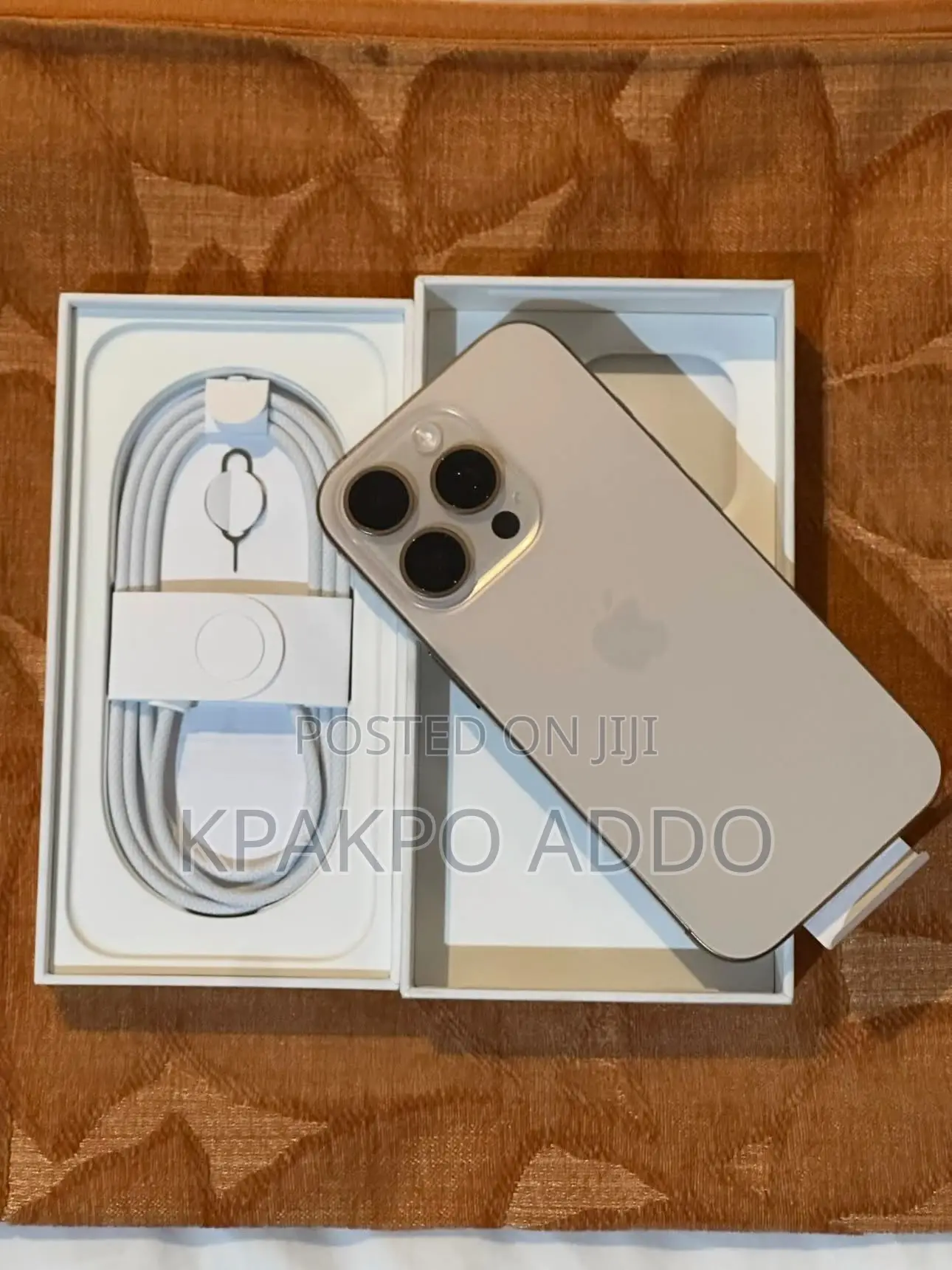 New Apple iPhone 16 Pro Max 256 GB Gold