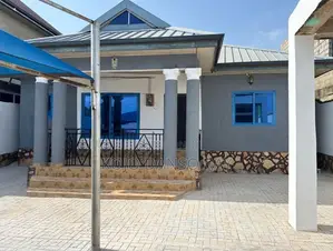 3bdrm House in Pandak Agency, Ashomang Estate for sale
