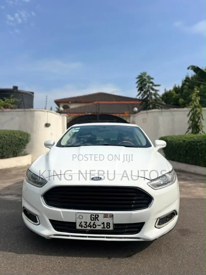 Ford Fusion SE 4dr Sedan (2.5L 4cyl 6A) 2014 White
