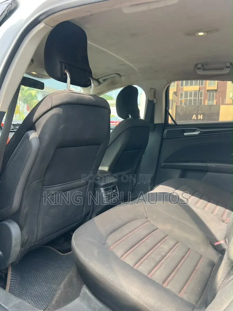 Ford Fusion SE 4dr Sedan (2.5L 4cyl 6A) 2014 White
