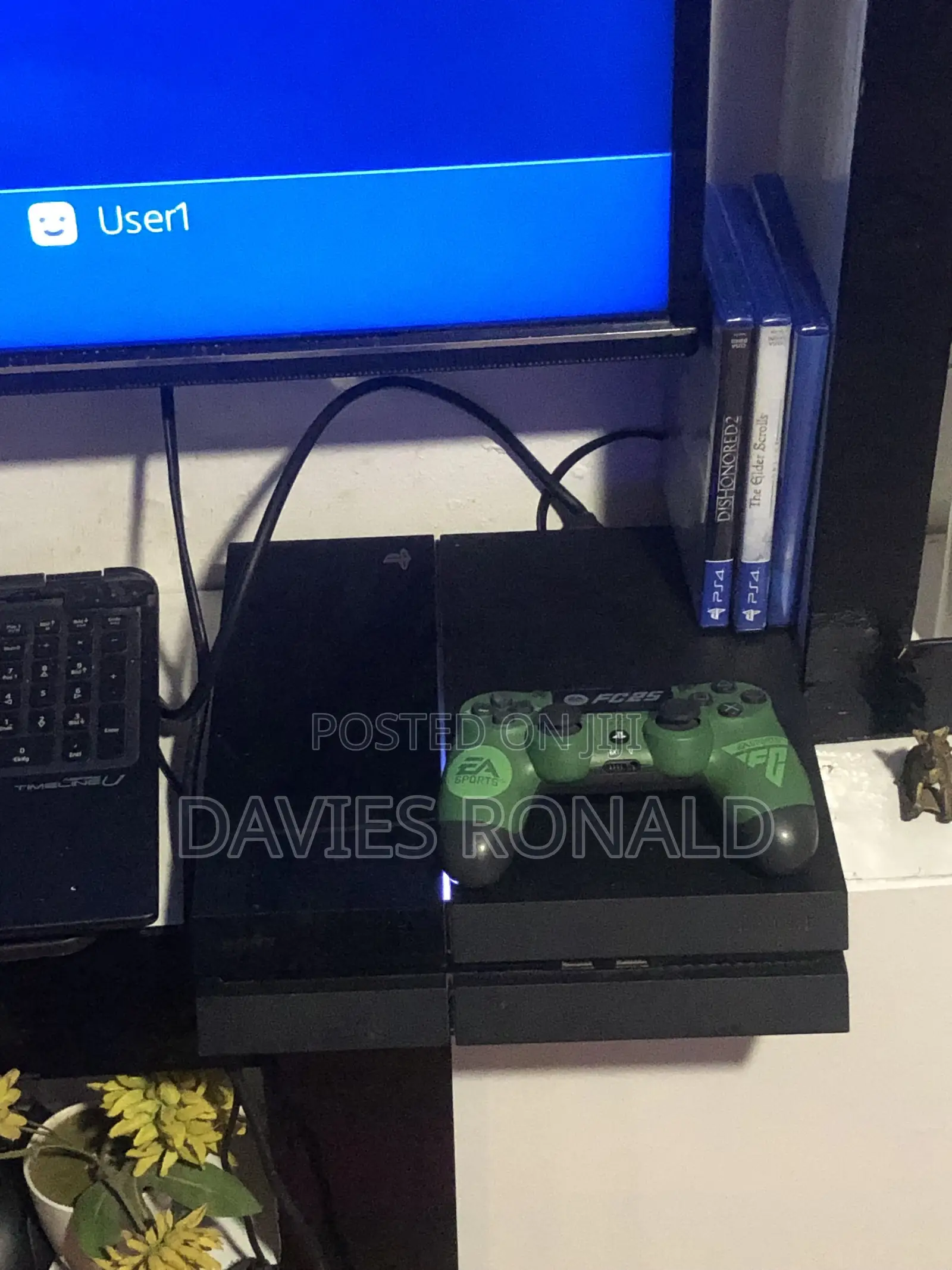 Play Station 4