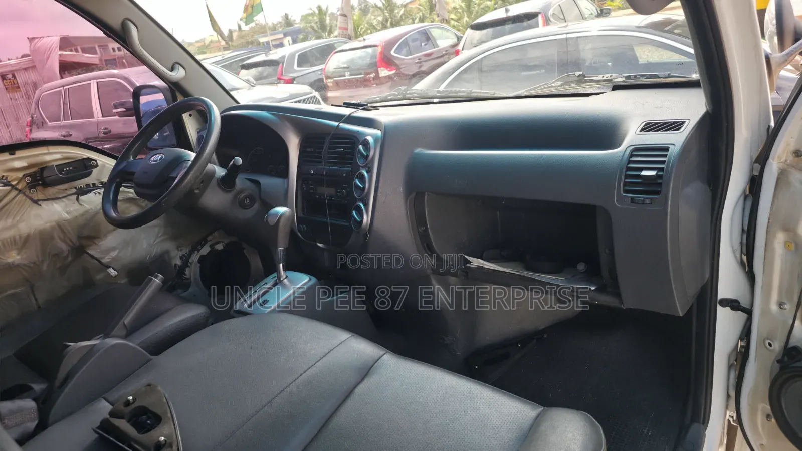 Kia Bongo 2015 White