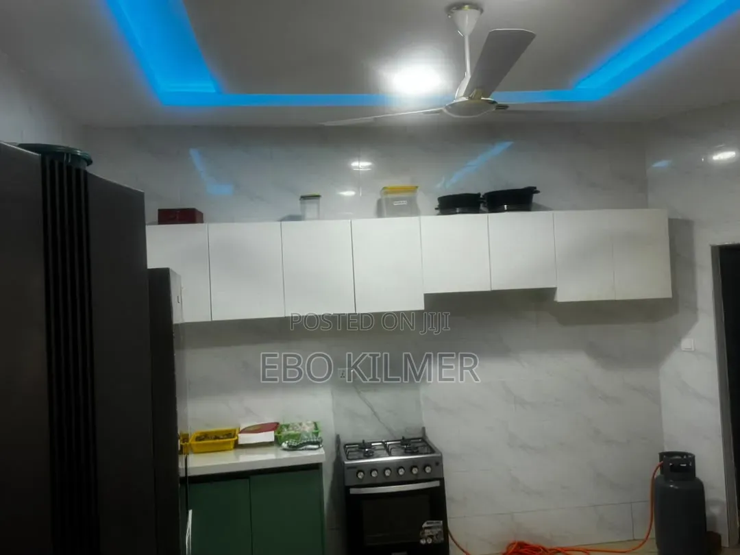 5bdrm House in Sasaabi for rent
