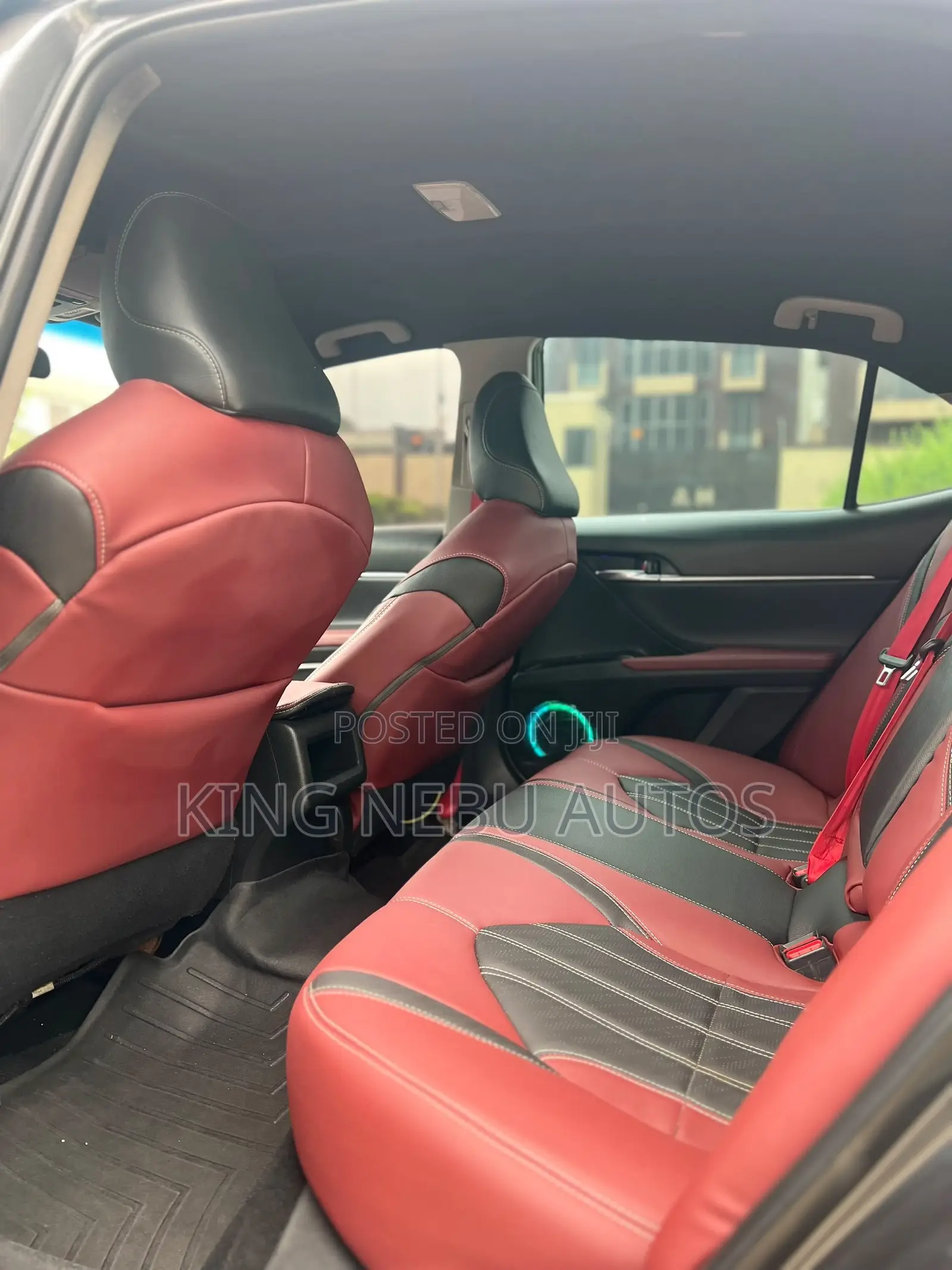 Toyota Camry SE Nightshade FWD 2020 Gray