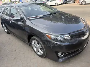 Toyota Camry SE Sport 4dr Sedan (2.5L 4cyl 6A) 2014 Black