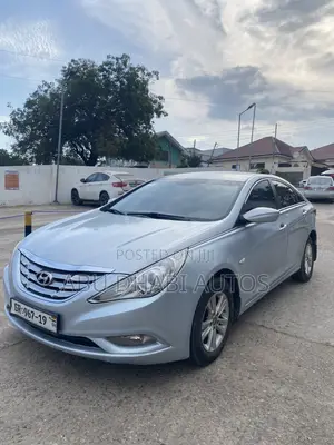 Hyundai Sonata GLS Sedan FWD (2.4L 4cyl 6A) 2011 Silver