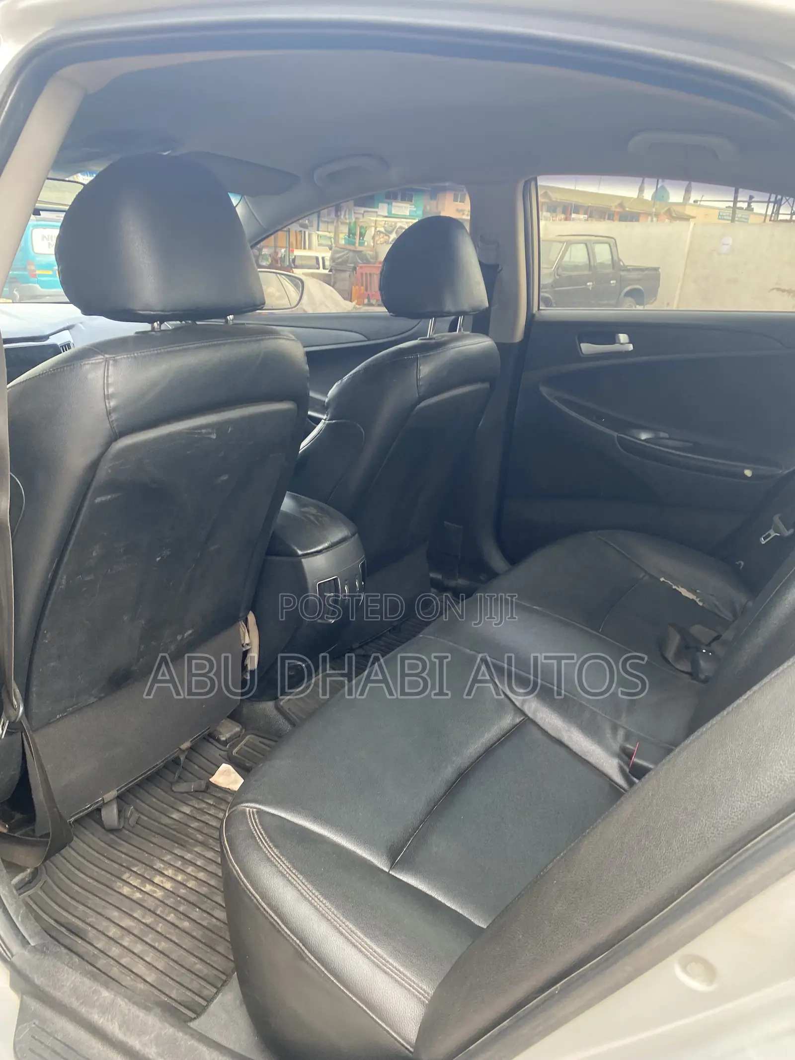 Hyundai Sonata GLS Sedan FWD (2.4L 4cyl 6A) 2011 Silver