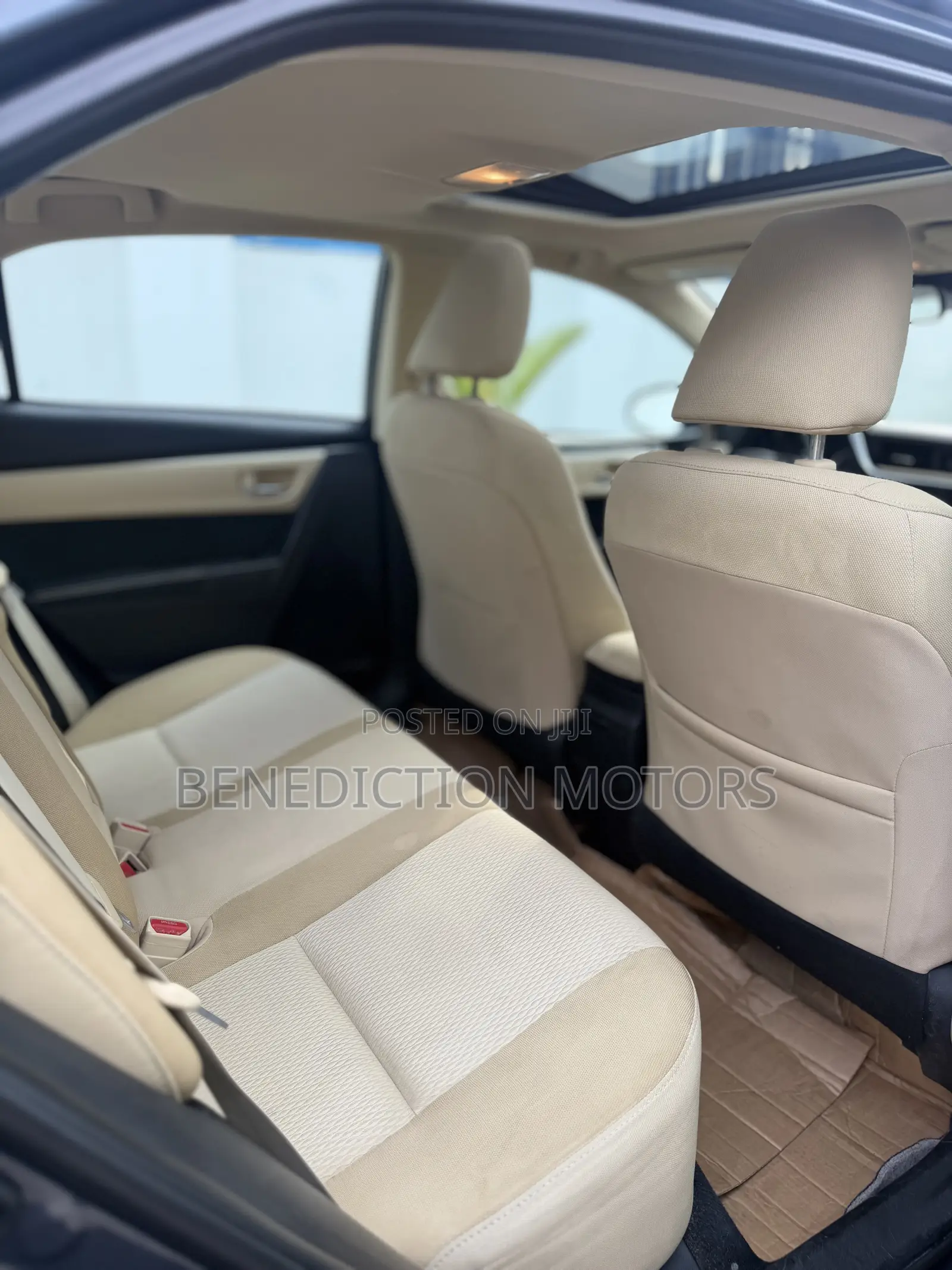 Toyota Corolla LE ECO 4dr Sedan (1.8L 4cyl CVT) 2017 Gray