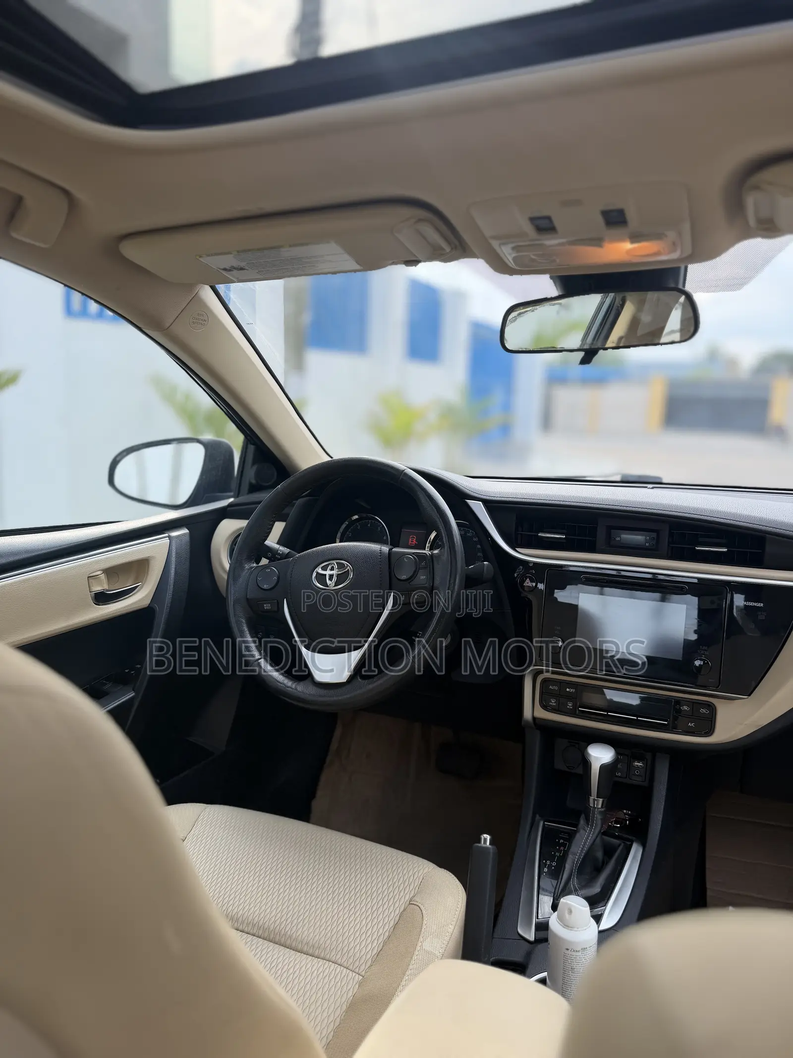 Toyota Corolla LE ECO 4dr Sedan (1.8L 4cyl CVT) 2017 Gray