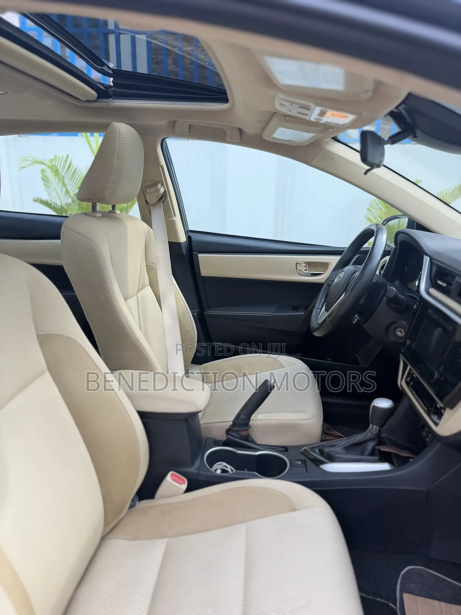 Toyota Corolla LE ECO 4dr Sedan (1.8L 4cyl CVT) 2017 Gray
