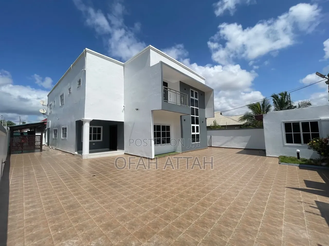 6bdrm Duplex in Santasi Kotwi, Kumasi Metropolitan for sale