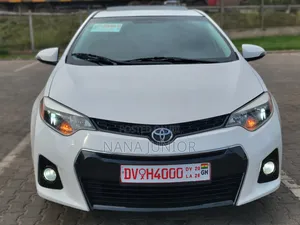 Toyota Corolla S 4dr Sedan (1.8L 4cyl CVT) 2016 Off white