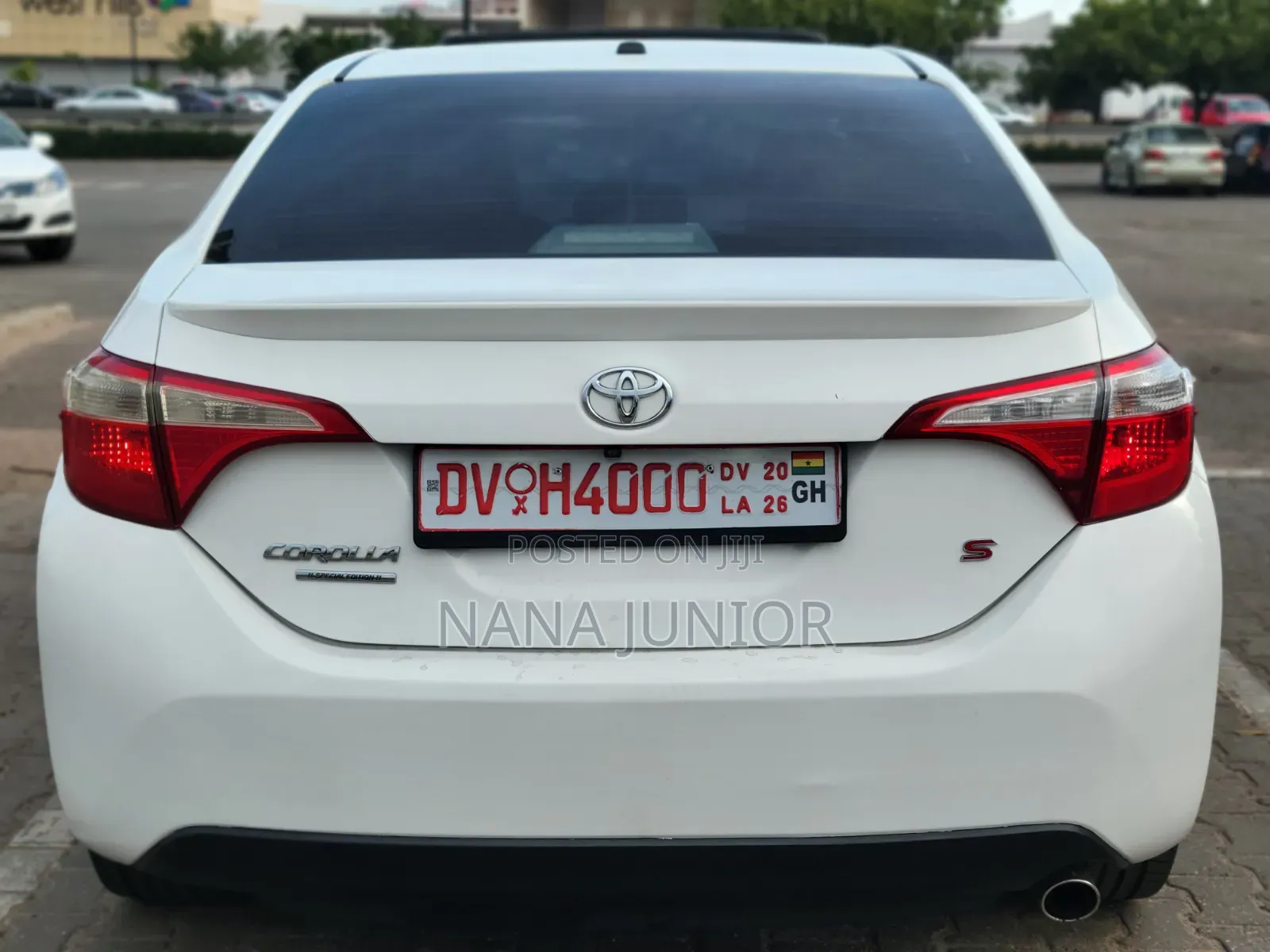 Toyota Corolla S 4dr Sedan (1.8L 4cyl CVT) 2016 Off white