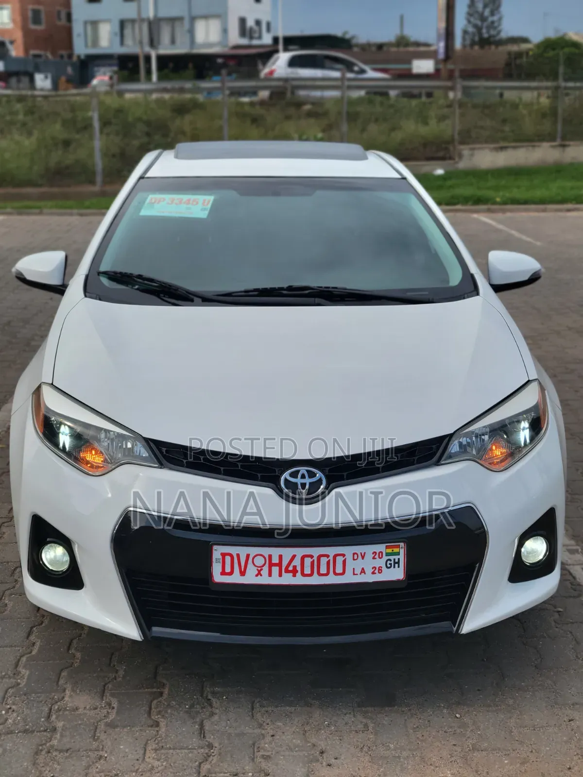 Toyota Corolla S 4dr Sedan (1.8L 4cyl CVT) 2016 Off white